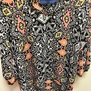 Long sleeve patterned top